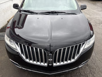 AWD | LEATHER HEATED AND COOLED SEATS | SUNROOF | TOW HITCH | 3.7L This 2013 Lincoln MKX AWD is a pr... (image 1)