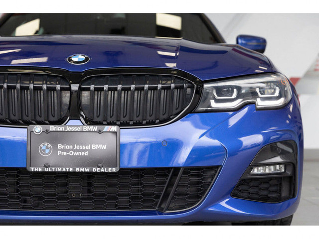 2021 BMW 3 Series 330i xDrive Sedan North America in Cars & Trucks in Vancouver - Image 4