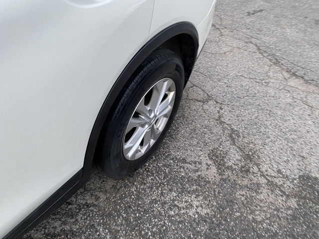 2015 Nissan Rogue FWD 4dr in Cars & Trucks in City of Toronto - Image 3