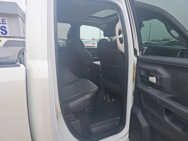 2016 Ram 1500 DIESEL-4WD Quad Cab 140.5" Laramie in Cars & Trucks in Oakville / Halton Region - Image 4