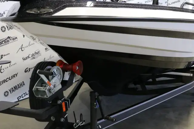 2025 SKEETER WXR2060 + YAMAHA 250 HP in Powerboats & Motorboats in Ottawa - Image 5