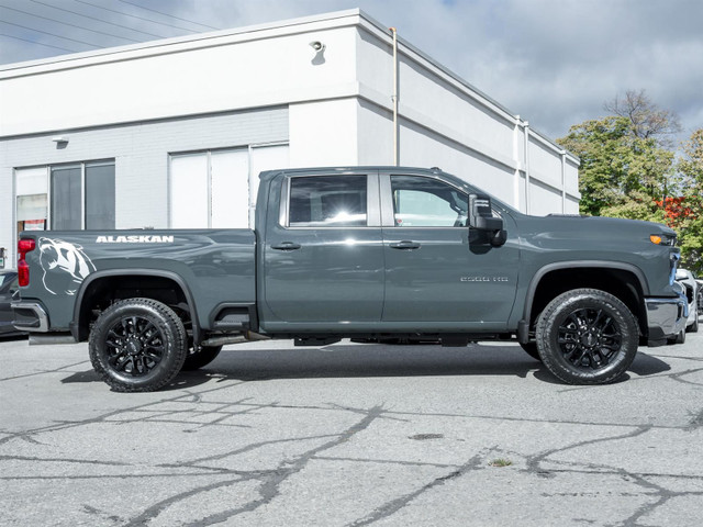 2025 Chevrolet SILVERADO 2500HD LT Alaskan Edition- HD Surround  in Cars & Trucks in Markham / York Region - Image 3