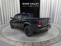 ALLOY WHEELS, TRAILER SWAY CONTROL, REMOTE KEYLESS ENTRY, TRACTION CONTROL, ELECTRONIC STABILITY, HE... (image 4)