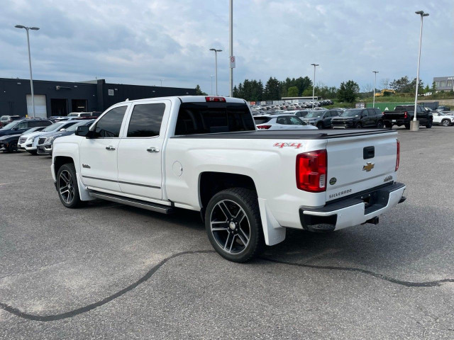 2016 Chevrolet Silverado 1500 in Cars & Trucks in Oakville / Halton Region - Image 3