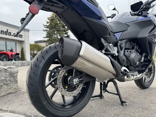 2025 Honda NT1100D DCT in Sport Touring in Kitchener / Waterloo - Image 15