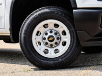 Welcome To Sherwood Park Chevrolet. The #1 Volume Chevrolet Dealer in Canada. This Chevrolet SILVERA... (image 5)