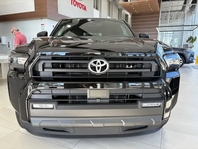 2025 Toyota 4Runner dans Autos et camions dans Lethbridge - Image 3