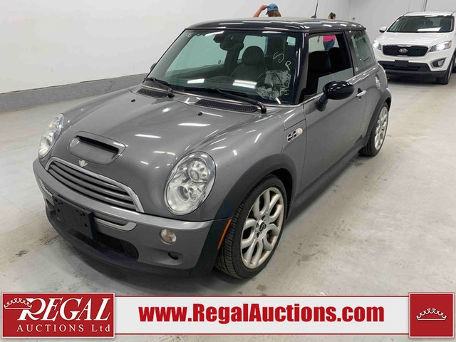 2006 MINI COOPER S in Cars & Trucks in Calgary - Image 2