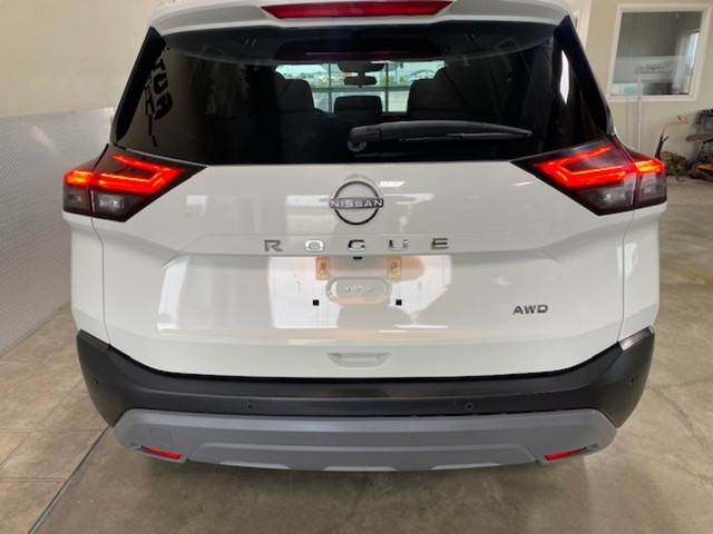 2022 Nissan Rogue AWD S / Heated Seats-Wheel / r-Camera in Cars & Trucks in Winnipeg - Image 4