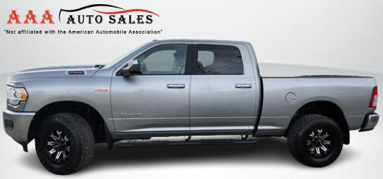 2019 Ram 2500 Big Horn 4x4 Crew Cab 6'4" Box 6.4 Hemi in Cars & Trucks in City of Toronto - Image 4