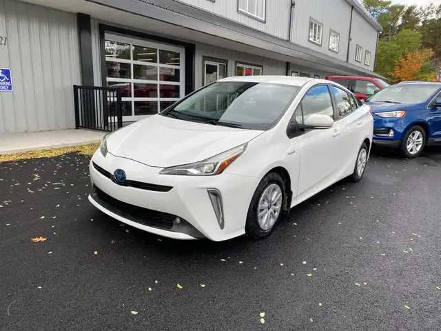 2022 Toyota Prius HYBRID! AWD!! PRICED TO MOVE!62939425608323121