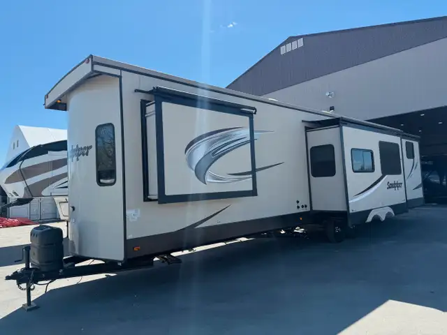 2019 Forest River Sandpiper 404QBWD  in Park Models in St. Albert - Image 6