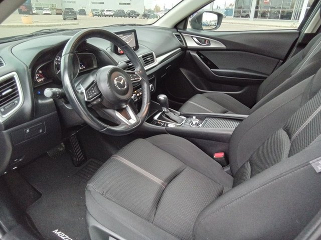  2018 Mazda Mazda3 | Back Up Camera | Heated Seats/Wheel | Sedan in Cars & Trucks in Winnipeg - Image 3