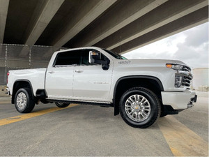 2022 Chevrolet Silverado 3500HD High Country DIESEL NAVI 360CAM PWR BOARDS HUD 5TH