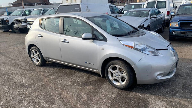2011 Nissan LEAF SL Electric ONLY 15K in Cars & Trucks in Thunder Bay - Image 3