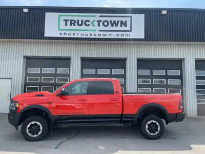 2021 Ram 2500 Power Wagon 4x4 Crew Cab with the 6.4L Hemi and only 77,000kms on it. Level 2 Equipmen...