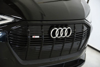Traction intégrale Audi quattro / Sieges en cuir Valcona avec fonction de massage / Black optics /Ap... (image 2)