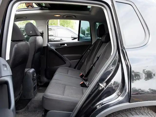 2016 Volkswagen Tiguan Highline AWD, Turbo, Pano Sunroof dans Autos et camions dans Calgary - Image 12