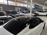 **MONTH-END SPECIAL!** FEATURING : PANORAMIC ROOF, WIRELESS CHARGING TRAY, AMBIENT LIGHTING, MULTI D... (image 4)