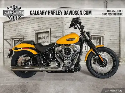 Born to be yours. The Street Bob is a lean, mean bobber with mini-ape handlebars, mid-mounted foot c...