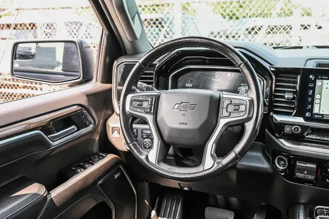 2022 Chevrolet Silverado 1500 RST Z71 Awd 4X4 Crew Cab / 5.3L V8 in Cars & Trucks in City of Montréal - Image 32