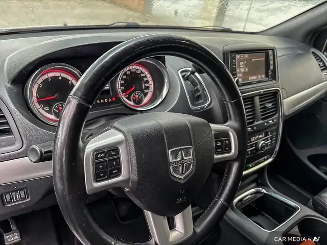 2019 Dodge Grand Caravan GT LEATHER | HEATED SEATS | HEATED S... in Cars & Trucks in London - Image 15
