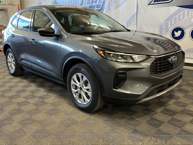 2025 Ford Escape ACTIVE | ACTIVE PREM TECHNOLOGY PKG | REM START in Cars & Trucks in Lloydminster - Image 2