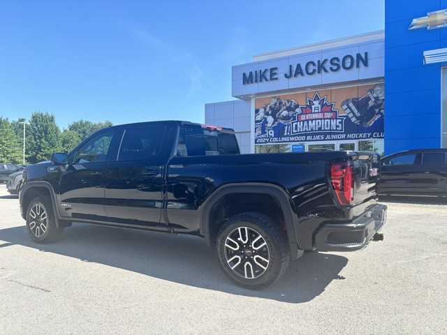 2025 GMC Sierra 1500 4WD Crew CAB Pickup 4SB in Cars & Trucks in Barrie