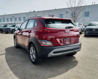 PULSE RED, BLACK, LEATHER SEAT TRIM, Wheels: 17 x 7.0J Aluminum, Wheels w/Silver Accents, Variable I... (image 2)