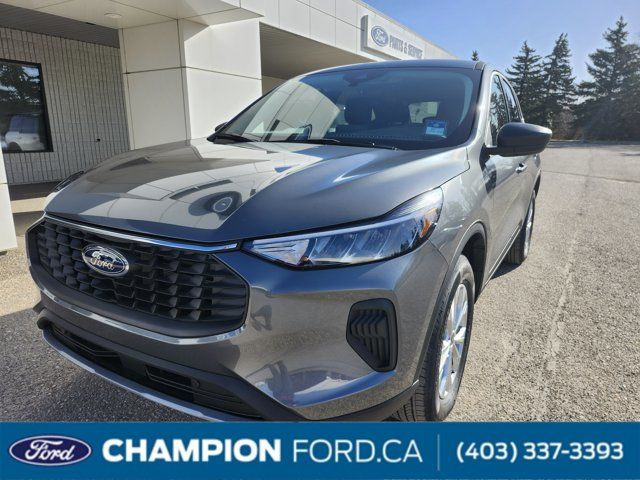 2025 Ford Escape ACTIVE|HEATED SEATS|COLD WEATHER PKG in Cars & Trucks in Calgary