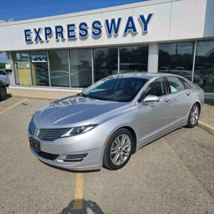 2013 Lincoln MKZ LEATHER, SUNROOF, HEATED SEATS, REMOTE START, AS TRADED!