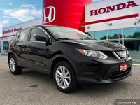 Experience the practicality and smooth ride of this 2018 Nissan Qashqai SV, boasting a sleek Magneti... (image 7)