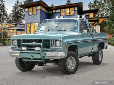 This vintage offroad warrior is absolutely incredible and totally period correct! Sears winch, Robyn...