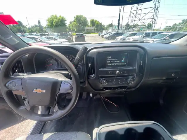 2019 Chevrolet Silverado 2500 Work Truck in Cars & Trucks in Ottawa - Image 14
