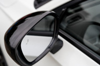KEY FEATURES: HYBRID ENGINE I KEYLESS ENTRY, PUSH BUTTON START, PREMIUM PIANO BLACK ALLOYS, REMOTE S... (image 9)