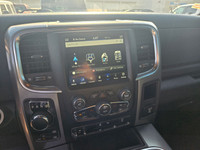 Conquer the Canadian Terrain with the 2023 Ram 1500 Classic SLT: One Owner, Warlock Package, Sunroof... (image 5)