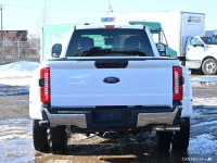 This vehicle is located at Koch Ford Edmonton. This Ford F-450 boasts a quiet cabin, a compliant rid... (image 5)