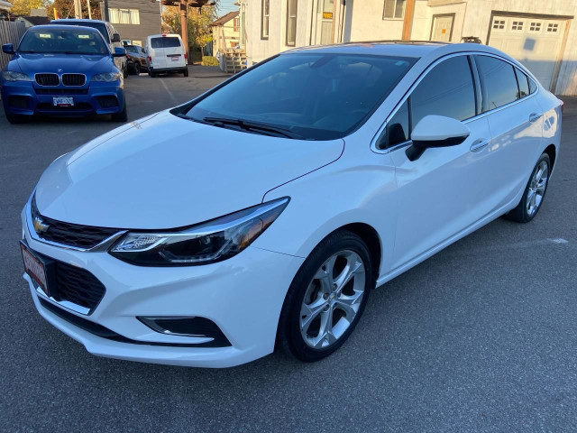  2017 Chevrolet Cruze Premier ** CARPLAY, NAV, HTD LEATH ** in Cars & Trucks in St. Catharines - Image 3