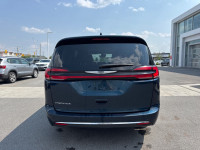 Apple CarPlay, Android Auto, 360 Camera, Synthetic Leather Seats, Heated Seats! This Chrysler Pacifi... (image 6)