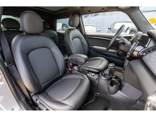 2018 MINI Cooper Hardtop COOPER | HEATED SEATS | SUNROOF | CLEAN in Cars & Trucks in Winnipeg - Image 16