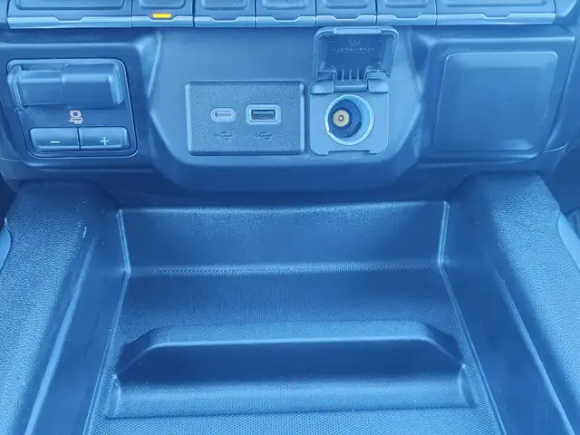 2021 GMC Sierra 1500 Elevation 6'6 FOOT BOX | 5.3L V8 in Cars & Trucks in St. Albert - Image 36