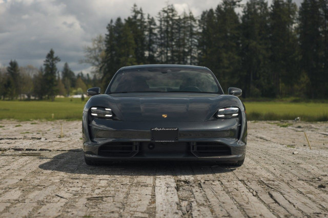 2020 Porsche Taycan in Cars & Trucks in Delta/Surrey/Langley - Image 4