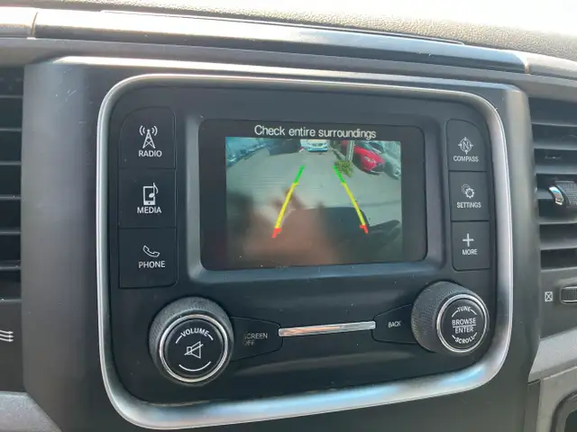 2018 Ram 1500 Express 4x4  in Cars & Trucks in Laval / North Shore - Image 15