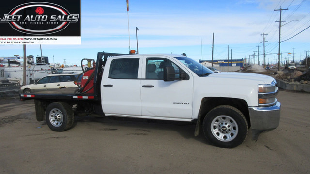2019 CHEVY 3500 CREW CAB FLAT DECK in Cars & Trucks in Edmonton - Image 4