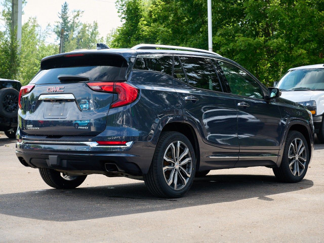 2018 GMC Terrain in Cars & Trucks in Kamloops - Image 4