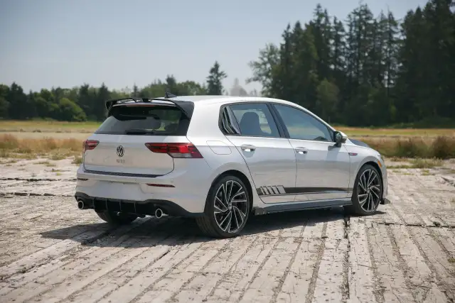 2022 Volkswagen Golf GTI in Cars & Trucks in Delta/Surrey/Langley - Image 21