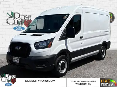 - PREVIOUS DAILY RENTAL - - ACCIDENT FREE - LEATHER SEATS - CRUISE CONTROL - BULKHEAD w/ WINDOW - BA...