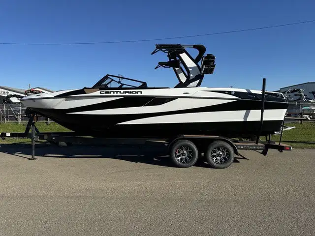 2025 Centurion Fe23 in Powerboats & Motorboats in Kelowna - Image 2