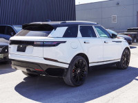 Black Contrast Roof, Black Roof Rails, Black Exterior Pack, Wheels: 22inch Gloss Black (Style 1075),... (image 5)