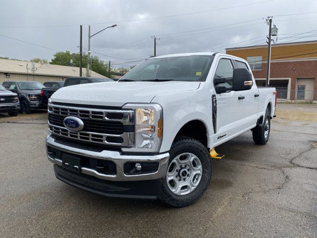 2025 Ford Super Duty F-350 SRW XLT | Crew Cab 160 in Cars & Trucks in Edmonton - Image 2